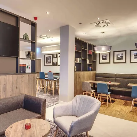 Hampton By Hilton Centre Hotel 3*