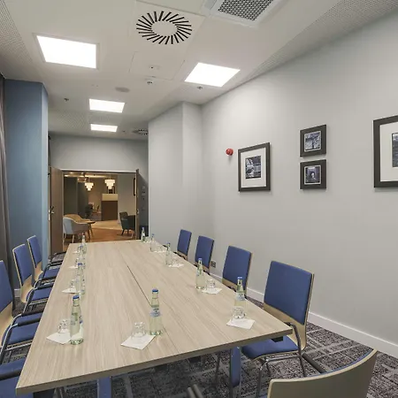 Hampton By Hilton Centre Hotel Stuttgart
