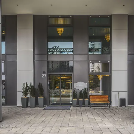 Hampton By Hilton Centre Otel 3*