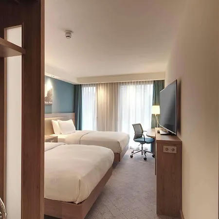 Otel Hampton By Hilton Centre