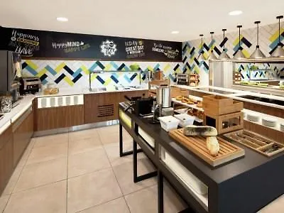 Szálloda Hampton By Hilton Centre 3*