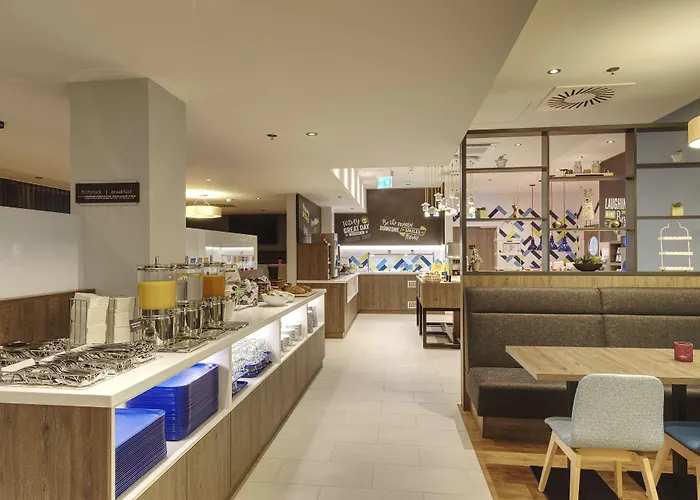 Hampton By Hilton Centre