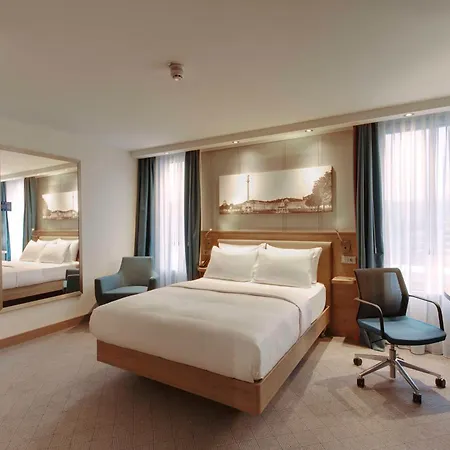 호텔 Hampton By Hilton Centre