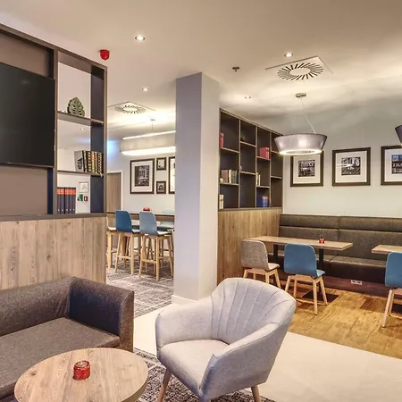 Hampton By Hilton Centre Hotel 3*