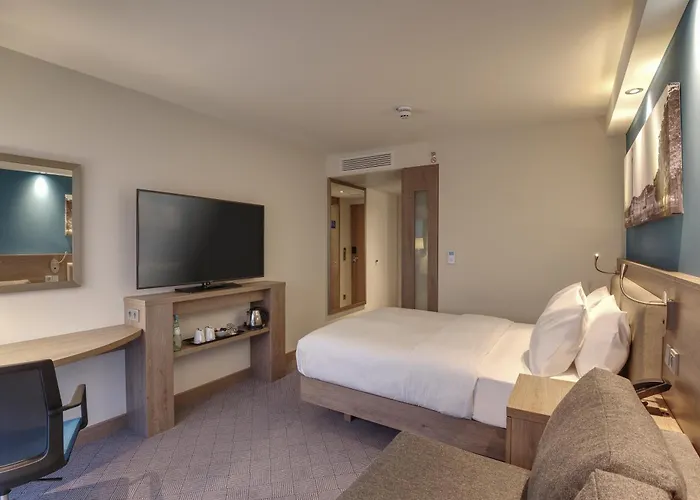 Hampton By Hilton Centre