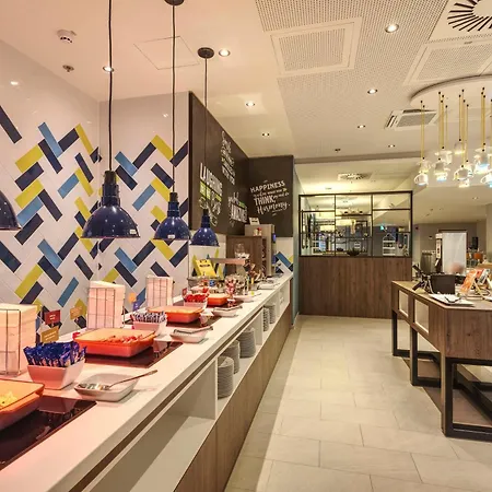 Hampton By Hilton Centre